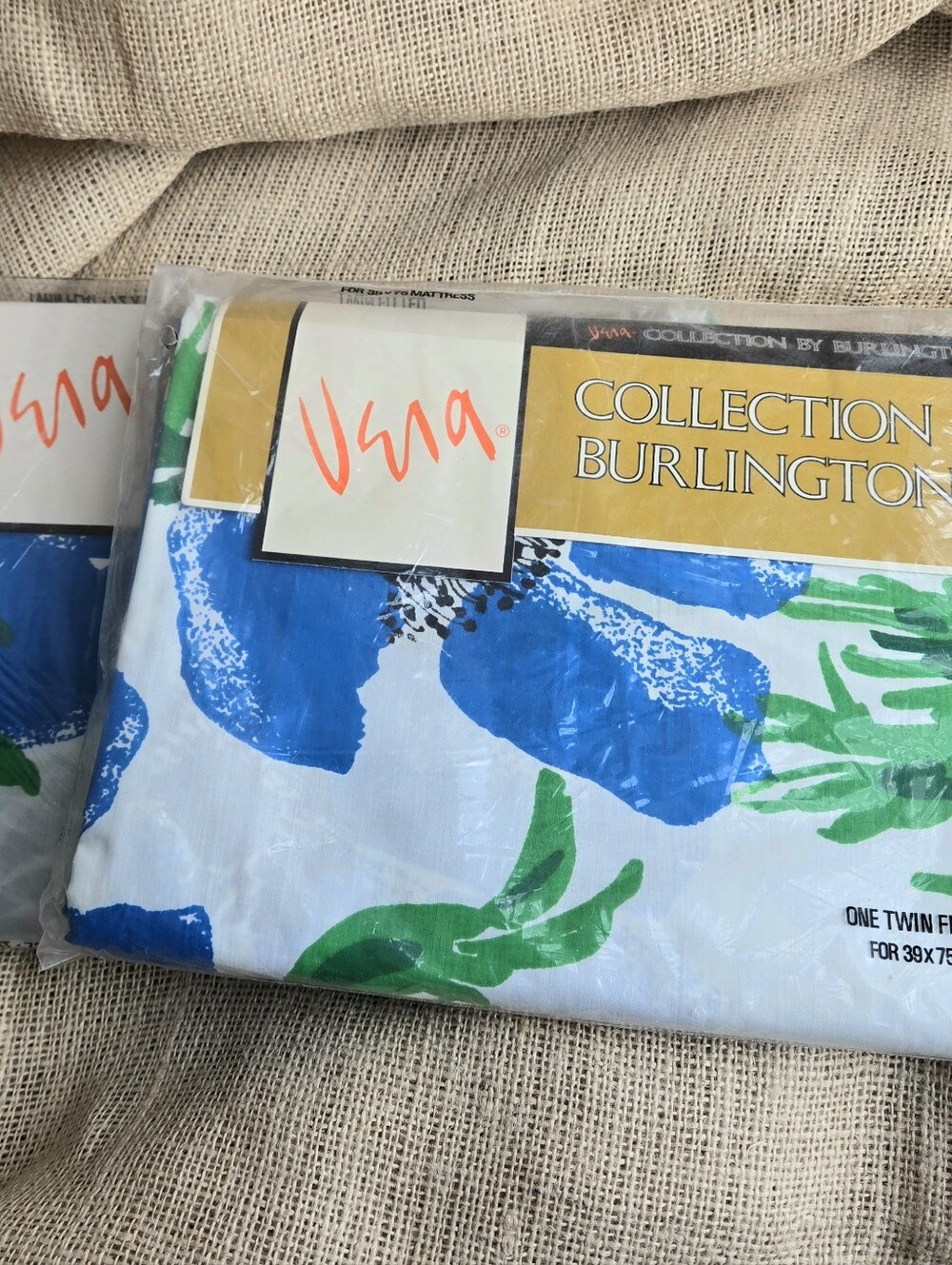 Vera Neumann vintage fitted And flat sheet full size NWT